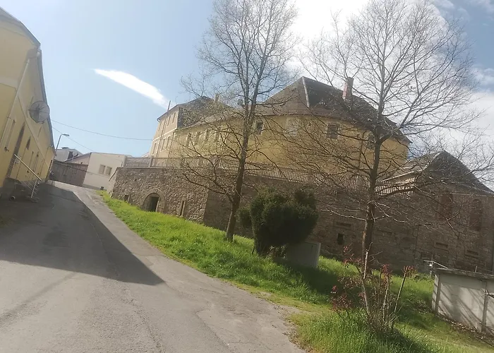 Im Rittergut Plohn 500 Meter Zum Freizeitpark *